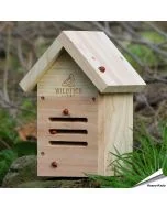 Houten lieveheersbeesthuisje, klaar voor bewoning