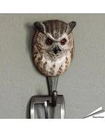 Kledinghaak van Wildlife Garden van de oehoe ✔️ Ambachtelijk uit hout gesneden ✔️ Origineel en decoratief cadeau ➤ Bestel nu op Vogelhuisje.com
