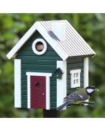 Multiholk Stugan groen van Wildlife Garden: nestkast en voederhuis in één, geschikt voor kleine tuinvogels en geïnspireerd op Scandinavische architectuur.