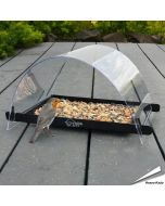 Voedertafel met transparante regenkap voor tuinvogels
