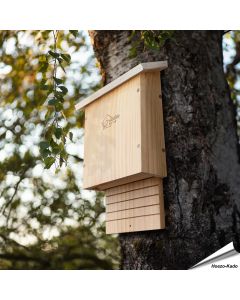 Houten Vleermuiskast met metalen dak - www.vogelhuisje.com