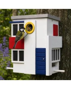 Multiholk De Stijl van Wildlife Garden combineert een nestkast en voederhuis in één ontwerp. Met 32 mm invliegopening en inspiratie uit De Stijl.