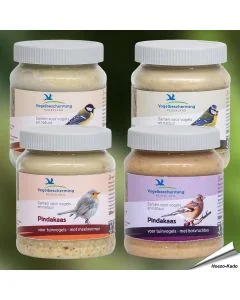 Vogelpindakaas set van Vogelbescherming met 4 potjes