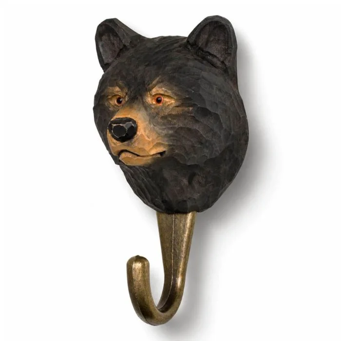 Kledinghaak Zwarte beer van Wildlife Garden met handbeschilderde zwarte berenkop, bruine snuit, ronde oren en messingkleurige metalen haak.