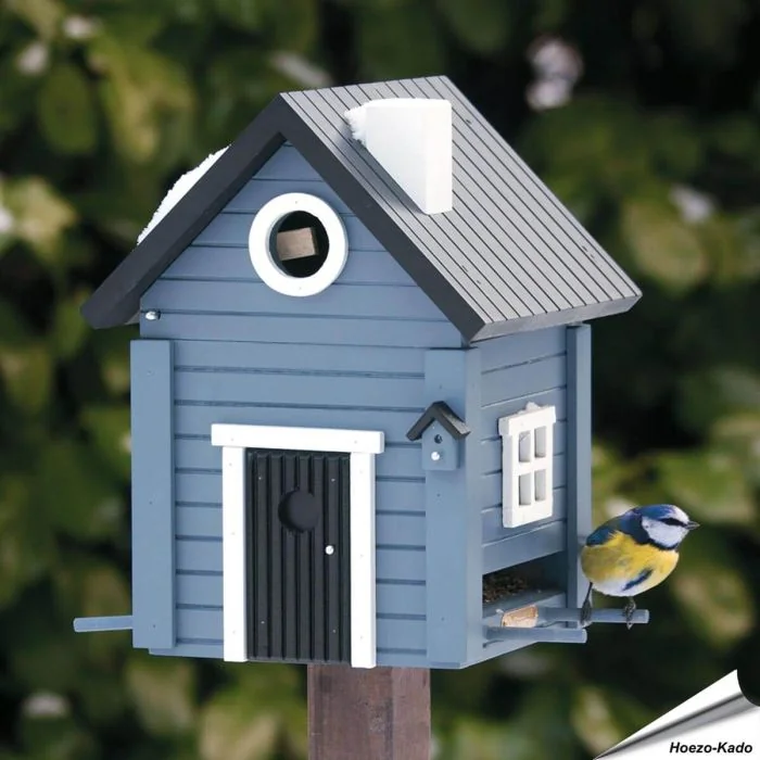 Multiholk Blatt Hus, gebruikt als voederhuis in blauwe houtkleur