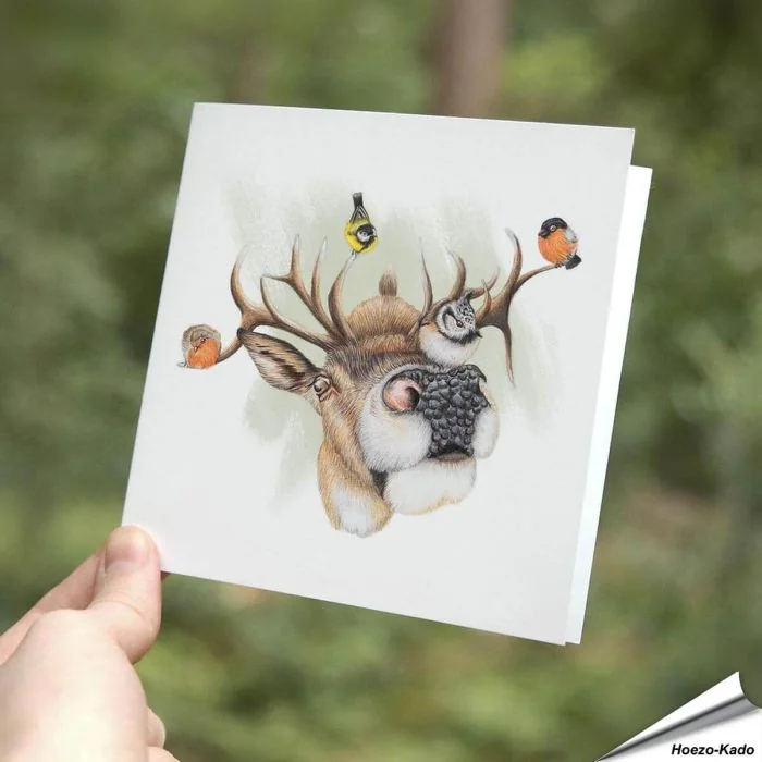 Mooie wenskaart met een edelhert en wilde vogels ✔️ Dubbele kaart, met blanco binnenkant ✔️ FSC papier ➤ Koop op www.vogelhuisje.com