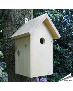 Houten nestkast bouwpakket voor mezen ✔️ Aanbevolen door Vogelbescherming Nederland ✔️ Leuk en leerzaam bouwproject voor het hele gezin ✔️ Gemaakt van duurzaam FSC-hout ✔️ Bestel nu op Vogelhuisje.com