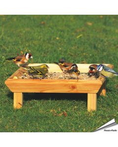 Grondvoedertafel voor wilde vogels
