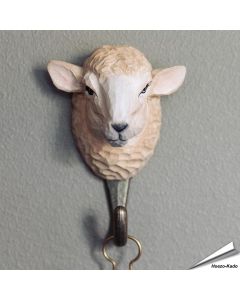 Kledinghaak van Wildlife Garden met een schaapkop ✔️ Ambachtelijk uit hout gesneden ✔️ Origineel en decoratief cadeau ✔️ Bestel nu op www.vogelhuisje.com