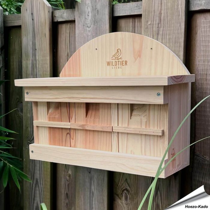 Nestkast voor huismussen en ringmussen ✔️ Onbehandeld massief hout ✔️ 3 ruime nestkamers met aparte openingen ✔️ FSC-hout ➤ Koop nu bij Vogelhuisje.com