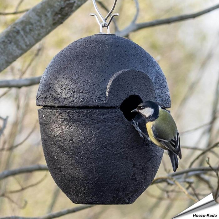 Houtbeton nestkast Malaga | hangend | zwart | Vogelhuisje.com