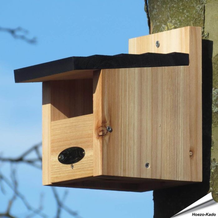 Houten nestkast voor de Roodborst (halfholen)