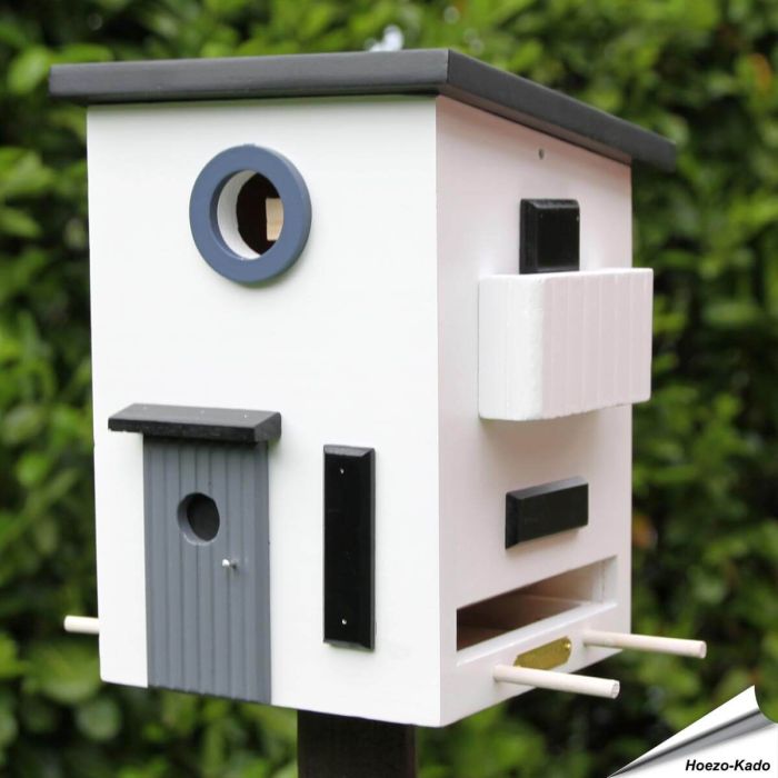 Multiholk Funkis van Wildlife Garden - Nestkast en voederhuis gecombineerd ✔️ Perfect voor kleine tuinvogels ✔️ Scandinavisch design geïnspireerd ➤ Nu bestellen bij Vogelhuisje.com