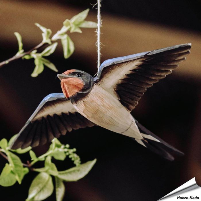 DecoBird - Boerenzwaluw | Houtgesneden vogel | lindenhout - Vogelhuisje.com