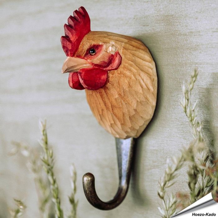 Kledinghaak - Hen / Kip ✔️ Gemaakt van hoogwaardig hout en met de hand beschilderd ✔️ Handgemaakt en milieuvriendelijk ✔️ Maximaal draagvermogen: 10 kg ➤ Bestel nu bij Vogelhuisje.com