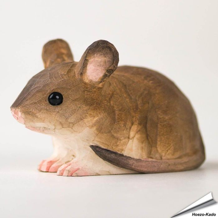 Houten muis van Wildlife Garden – een prachtige decoratie waar het hele gezin van zal genieten! ✔️ Natuurgetrouw vormgegeven en realistisch gekleurd ➤ Bestel nu eenvoudig online bij Vogelhuisje.com