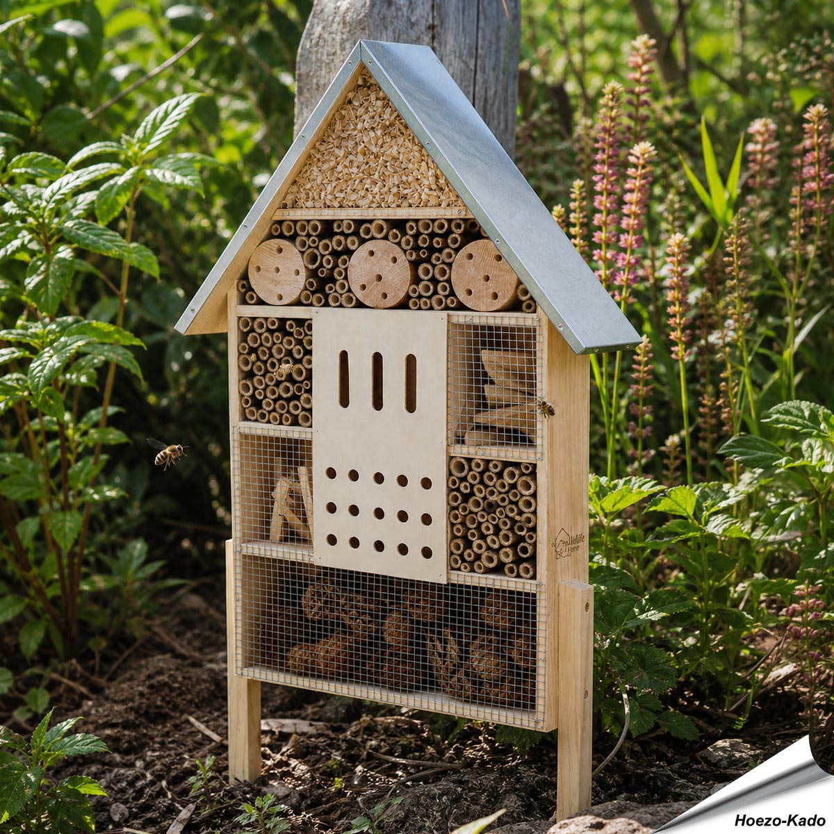 Insectenhotel XXL met metalen dak voor wilde bijen, vlinders en lieveheersbeestjes